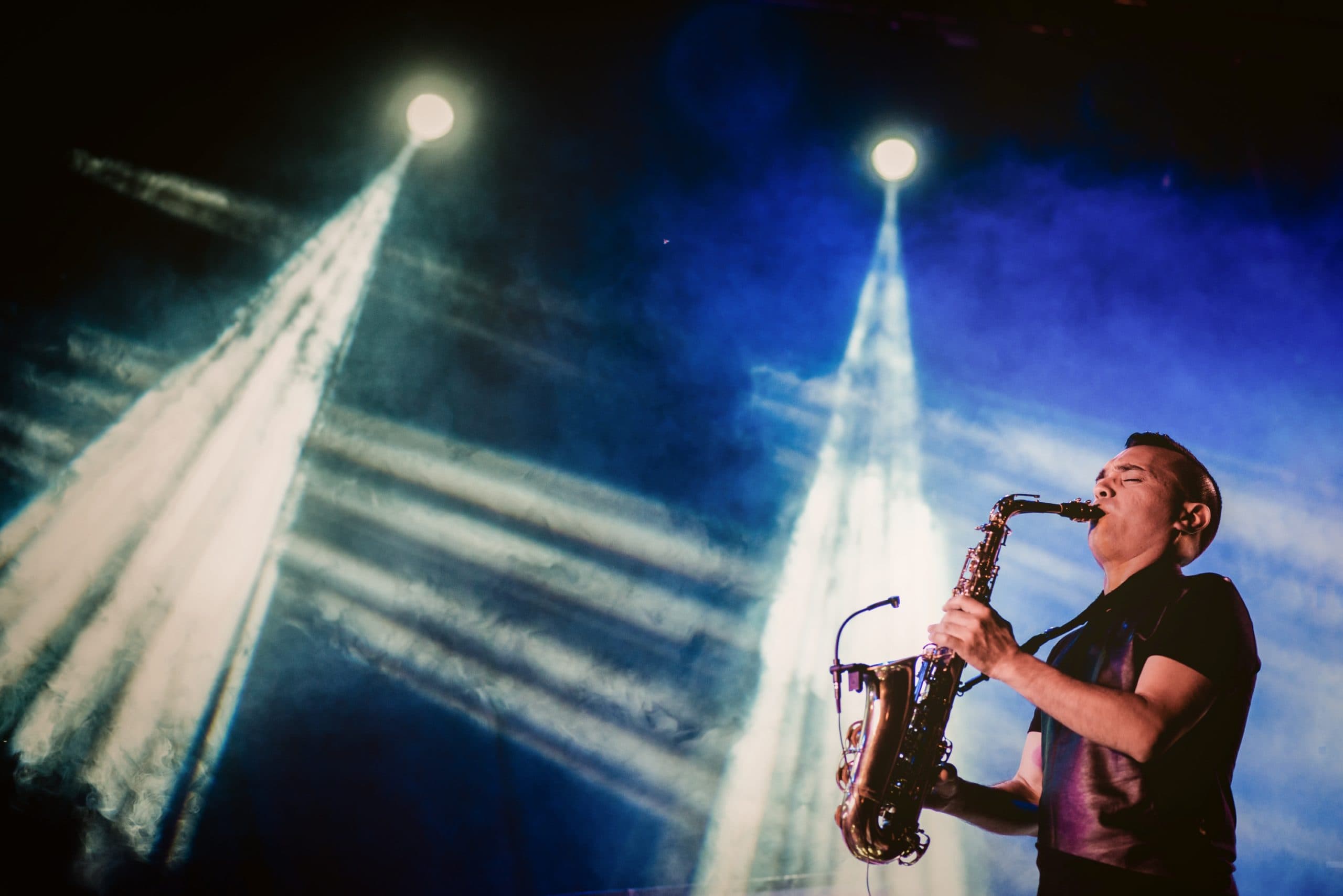 original-show-luis-herrera-sax original-show-luis-herrera-sax
